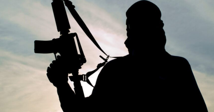Forțele americane au eliminat un lider ISIS și pe cei doi fii ai săi în Siria, considerându-i o amenințare majoră. 1 armata sua a ucis un lider isis si doi fii ai sai in siria reprezentau o amenintare 68847840f0b93