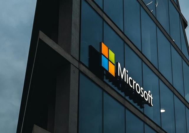 Microsoft atinge o valoare de piață impresionantă de 4.000 de miliarde de dolari, după dezvăluirea rezultatelor financiare! 1 capitalizarea microsoft depaseste pragul de 4 000 de miliarde de dolari dupa publicarea rezultatelor financiare 688afc3d0d616