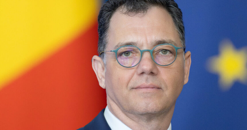 Declarațiile secretarului general al Guvernului privind acuzațiile de evaziune fiscală: „Nu există nicio mențiune a unei condamnări” 1 ce spune secretarul general al guvernului despre dosarul in care a fost acuzat de evaziune fiscala nu apare mentiunea unei condamnari 6887bd1ac4576