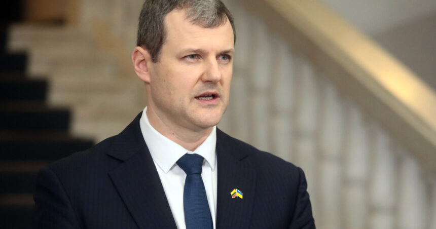 criza politica in lituania premierul gintautas paluckas si a anuntat demisia dupa ce a fost acuzat de afaceri controversate 688b3d7745201