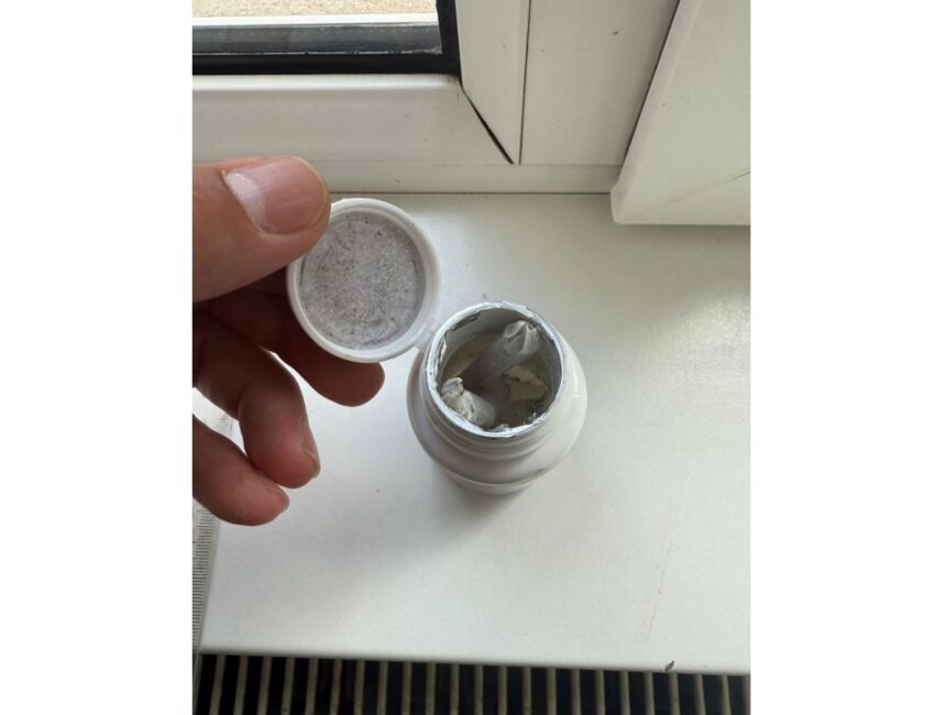 Capturat în Costinești: Jandarmii descoperă două țigarete cu substanțe psihoactive asupra unui bărbat 1 doua tigarete cu substanta vegetala psihoactiva gasite de jandarmi asupra unui barbat in costinesti 688a14174ec9d