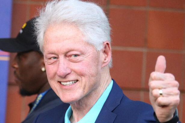 dupa donald trump un alt presedinte american apare in scandalul pedofilului epstein cel mai mare nume din album 688338553542c