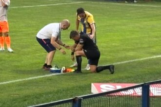 exclusiv accidentare socanta cum a ajuns adrian vornicu sa isi disloce cotul in timpul meciului metaloglobus petrolul 6883d88bf148f