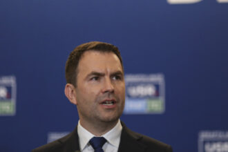 exclusiv catalin drula vrea sa candideze la primaria capitalei cu sprijin de la usr si pnl ce ii raspunde lui ciprian ciucu 688a6e3994d9f
