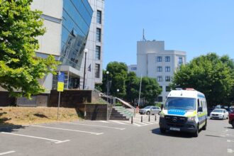 fostul politist acuzat ca divulga informatii dintr un dosar penal a cerut permisiunea sa plece din judet timp de doua zile in contextul masurii controlului judiciar 6882b47c078e5
