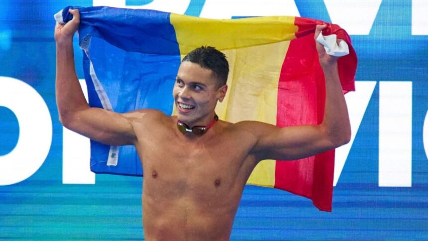 Dinamo, în culmea fericirii după succesul lui David Popovici! Cum l-a onorat clubul din Ștefan cel Mare pe dublul campion mondial. 1 foto dinamo in extaz dupa aurul castigat de david popovici cum l a numit clubul din stefan cel mare pe dublul campion mondial 688b5b9cd07c9