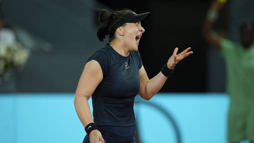 „Te joci cu sentimentele mele?” Bianca Andreescu trece printr-o schimbare drastică și face un pas decisiv în cariera sa, într-un moment crucial. 1 galerie foto iti bati joc de mine bianca andreescu s a rupt inca o data si a luat o decizie majora cariera sa intr un mom 6889fc0ed1c75