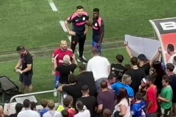 galerie foto nervi dupa eliminare denis alibec a sarit la bataie cu un suporter dupa fcsb shkendija 1 2 688a81a276eb0