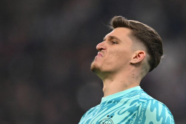 galerie foto tarnovanu va fi sfasiat de becali a vazut rosu dupa o reactie stupida rateaza derby ul cu dinamo 68853ba02b7e3