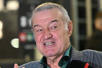 gigi becali s a lamurit dupa eliminarea din champions league a remarcat doi jucatori atat in rest nu avem 688a7ab8cd622