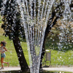 ALERTĂ METEO: Caniculă extremă în sudul și sud-vestul României, inclusiv București - termometrele ating 43°C și se anunță furtuni! 3 harta cod rosu de canicula in sudul si sud vestul tarii inclusiv in bucuresti temperaturi de pana la 43c si risc de furtuni 68847f59dfdf8