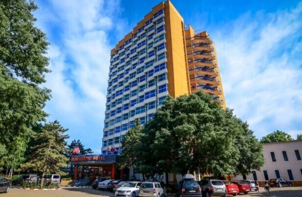 incendiu la hotelul majestic din statiunea olimp 688921a4be449