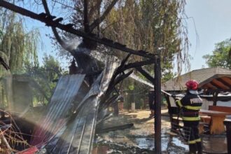 incendiu la o locuinta din daeni judetul tulcea 688503e079abb
