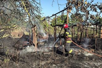 incendiu violent in localitatea bestepe judetul tulcea un barbat a ajuns la spital 6886717d2d2b2