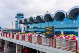 inedit un sofer de la aeroportul otopeni a luat pasagerii si i a dus pe dn1 spre ploiesti 6883874008306