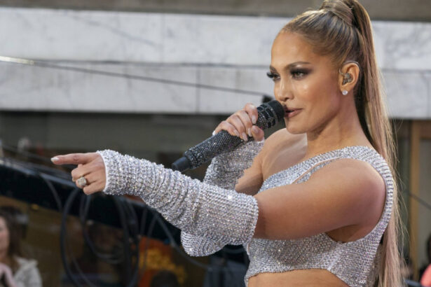 jennifer lopez a ajuns la bucuresti artista va sustine un concert in aceasta seara in piata constitutiei 6885d0da0b5dc