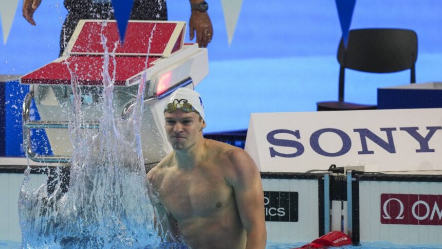 Leon Marchand a impresionat la Campionatul Mondial de înot din Singapore cu o performanță remarcabilă! 1 leon marchand a blocat cronometrul la mondialul de natatie din singapore performanta obtinuta de francez e magnifica 688b2a6d52d0e