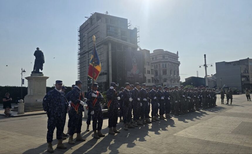 Ceremonie militară plină de emoție, dedicată Zilei Imnului Național, în Piața Ovidiu, cu prezența prefectului Adrian Teodor Picoiu. 1 live foto video ceremonie militara emotionanta de ziua imnului national in piata ovidiu prefectul adrian teodor picoiu prezent la eveniment 68886592e6450