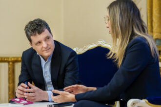 mesajul lui nicusor dan privind reorganizarea romsilva a fost asociata prea des cu privilegii nemeritate 688270100e2e0