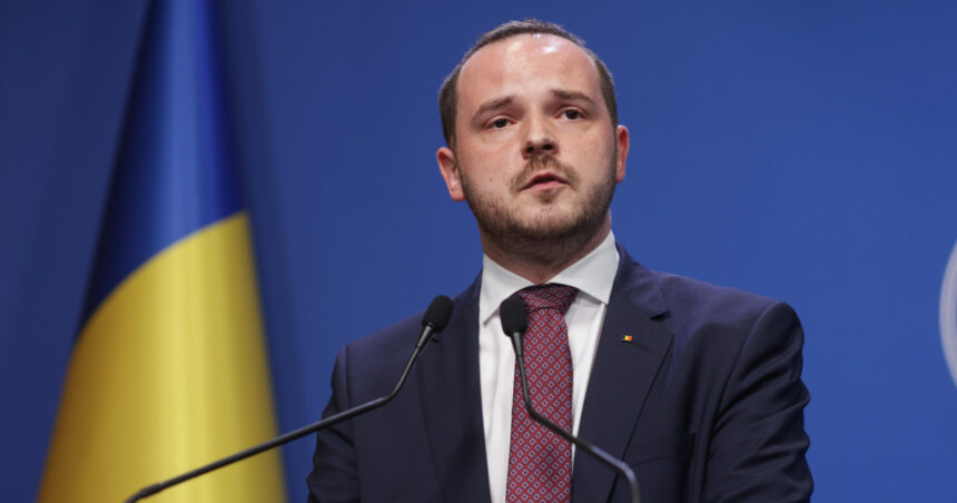 Ministrul Sănătății lansează controale în spitale începând de săptămâna viitoare: „Din păcate, unele instituții reflectă o atitudine de dispreț față de pacienți” 1 ministrul sanatatii incepe verificarile in spitale de saptamana viitoare din pacate unele arata cat dispret exista fata de oameni 6883e82eae0a3