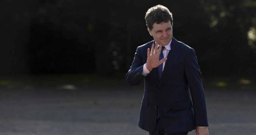 Nicuşor Dan, în călătorie oficială în Austria. Președintele va lua cuvântul la Summitul Salzburg 2025 1 nicusor dan in vizita oficiala in austria presedintele va sustine un discurs la summitul salzburg 2025 68833865d26e0