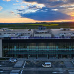 Aeroportul din Tulcea: Opt aventurieri în trei luni și angajări fără oprire pentru conducere! 3 opt calatori in trei luni pe aeroportul din tulcea asta nu i opreste pe sefi sa faca angajari 688bb521708c3