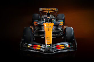 p bt si mastercard aduc monopostul mclaren in piata george enescu weekend cu surprize pentru fanii formula 1 68838a3874eee