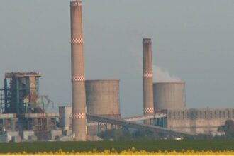 primaria craiova intentioneaza ca cumpere de la electrocentrale activele pentru producerea agentului termic 688b0a8997320