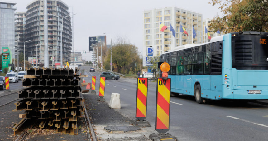 Primarul Bucureștiului dezvăluie un plan de 385 milioane euro pentru modernizarea tramvaielor, troleibuzelor și îmbunătățirea infrastructurii STB 1 primarul capitalei anunta investitii de 385 milioane euro pentru tramvaie troleibuze si reabilitarea si extinderea infrastructurii stb 688283f74ec48