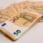 România strânge peste 2 miliarde de euro din două oferte de obligațiuni ecologice! 3 primul raport romania a atras peste 2 miliarde euro din doua emisiuni de obligatiuni verzi 68839547de732