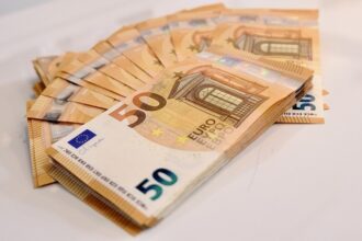primul raport romania a atras peste 2 miliarde euro din doua emisiuni de obligatiuni verzi 68839547de732