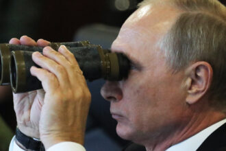 rusia a anulat parada navala de ziua flotei din motive de securitate putin i a felicitat pe marinari printr un mesaj inregistrat 6886171ad69ff