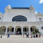 Tarifele Cazinoului suferă schimbări din cauza creșterii TVA-ului! Descoperă noile prețuri ale biletelor! 2 se modifica tarifele pentru cazino pe fondul majorarii tva vezi aici cat vor costa biletele 6889bd5f549e3