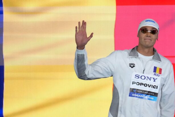 secretul lui david popovici tatal sau a dezvaluit decizia care i a schimbat drumul in viata 6889ce57c68d8