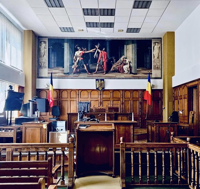 Deciziile finale: Cei doi judecători ai Curții Supreme ce vor hotărî soarta inculpaților din cazul Fabrica de moșteniri din Constanța 1 sedinta s a terminat iata cine sunt cei doi judecatori de la curtea suprema care vor decide libertatea inculpatilor din dosarul fabrica de mosteniri din constanta 68824861b5616