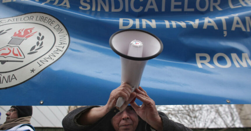 sindicalistii din educatie fac apel la nicusor dan masurile de eficientizare luate de guvern pot avea un cost mult mai mare 68836e5455f13
