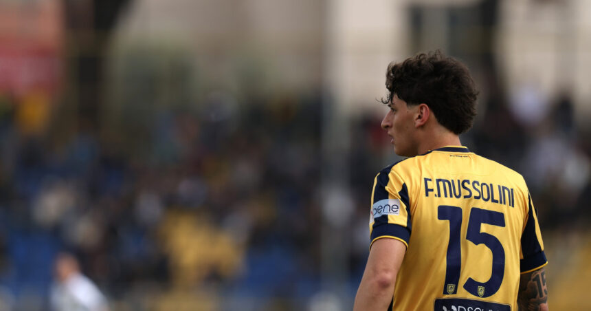Descendența lui Mussolini își face intrarea în Serie A: Ce rol ocupă Romano Floriani și care este cota sa de piață? 1 stranepotul lui mussolini se pregateste de debutul in serie a pe ce post joaca romano floriani si care e valoarea lui de piata 68827a9266042
