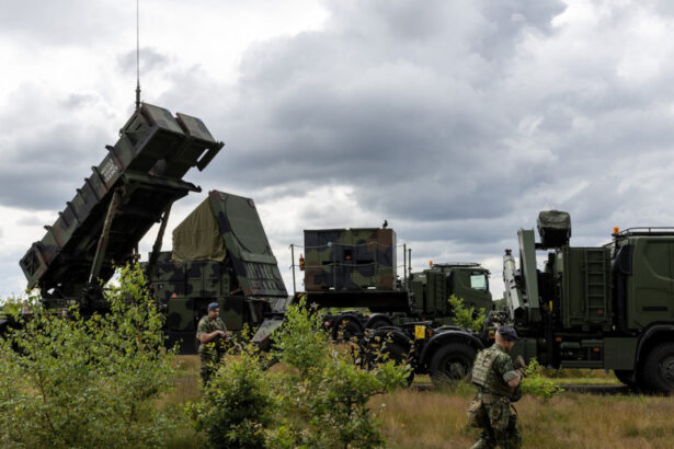 sua acorda poloniei o garantie de patru miliarde de dolari pentru finantarea apararii ce ar putea sa cumpere varsovia din acesti bani 6883a8d530d85