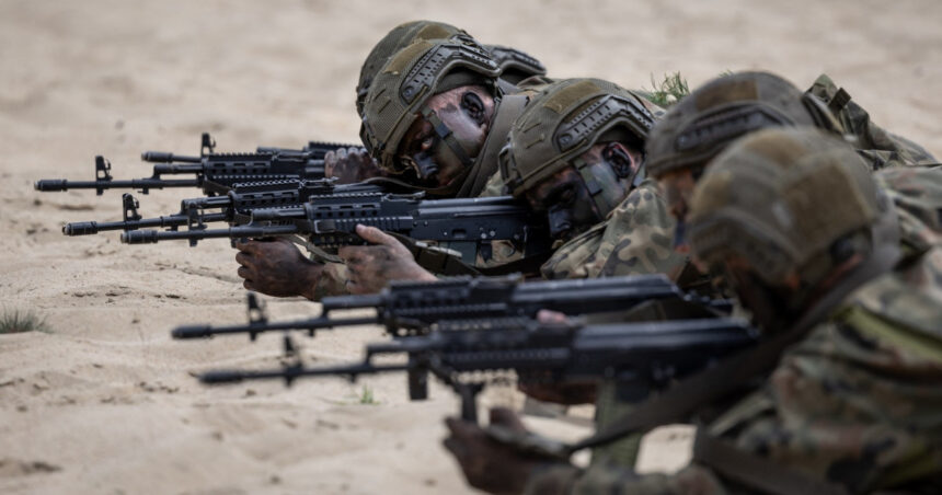 Națiunile europene din NATO își îndreaptă atenția spre decizia lui Donald Trump despre desfășurarea trupelor americane pe bătrânul continent. 1 tarile europene din nato asteapta un nou verdict al lui donald trump privind prezenta trupele americane in europa 688873e1962ab