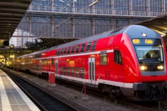 tren cu 100 de pasageri a deraiat in germania video 688677939f28e