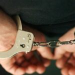 Un șofer sub influența alcoolului a fost prins după ce a provocat un accident pe DN39, rănind un agent de poliție. 3 un sofer beat a fost arestat dupa ce a provocat un accident rutier si a lovit un politist pe dn39 68862b357738e