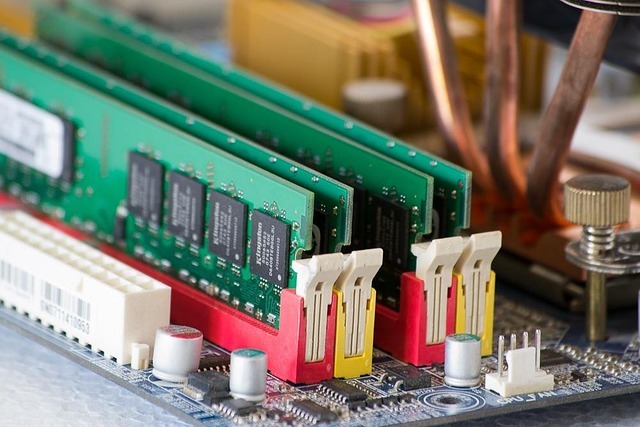 O gigantă a tehnologiei renunță la producția europeană și dezvăluie un val de concedieri. 1 una dintre cele mai mari companii de tehnologie din lume abandoneaza planurile de productie in europa si anunta noi runde de concedieri 68839551a503f