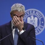 Vicepremierul demisionar Dragoș Anastasiu dezvăluie „plata pentru salvare” pentru a obține rambursarea de milioane de lei a TVA-ului, dar judecătorii îi contestă afirmațiile. 2 vicepremierul demisionar dragos anastasiu a spus ca a dat e280b3spaga de supravietuiree280b3 pentru a nu i se bloca o rambursare tva de milioane de lei judecatorii l au contrazis 68884c05b8cf7