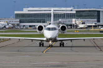 video aterizare de urgenta a unui avion american cu destinatia amsterdam 25 de persoane au fost ranite din cauza turbulentelor puternice 688b2156ca6e4