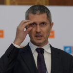 Dan Barna își exprimă încrederea în abilitățile lui Bolojan de a implementa reforme: dispune de puterea politică și judecata necesară. 2 video ce spune dan barna despre capacitatea lui bolojan de a face reforme are forta politica si intelepciunea 68853e64e09bd