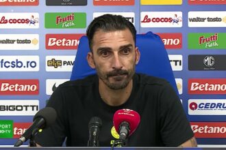 video elias charalambous acuza dupa ce tarnovanu a luat rosu in fcsb farul 10 12 jucatori trebuiau eliminati 6885cf47c2c99