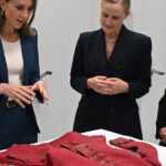 Kate Middleton dezvăluie o expoziție fascinantă într-un muzeu londonez: Descoperă comorile din colecția sa! 3 video kate middleton si a deschis expozitie intr un muzeu din londra ce piese de colectie sunt expuse 688b40f9b477a