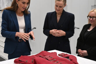 video kate middleton si a deschis expozitie intr un muzeu din londra ce piese de colectie sunt expuse 688b40f9b477a