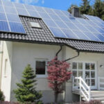 Creșterea TVA-ului pune presiune pe prețul panourilor fotovoltaice și al acumulatorilor. Care este soarta programului „Casa Verde”? 3 video majorarea tva scumpeste panourile fotovoltaice si bateriile ce se intampla cu programul casa verde 68874ed954c1f