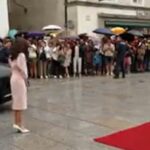 Nicușor Dan, însoțit de soție și copii, întâmpinat cu căldură de președintele Austriei la Salzburg 2 video nicusor dan alaturi de partenera si cei doi copii primit la salzburg de presedintele austriei 6883955a91281
